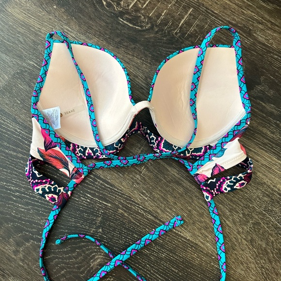 Shade & Shore bikini top push-up 34D - Picture 2 of 2